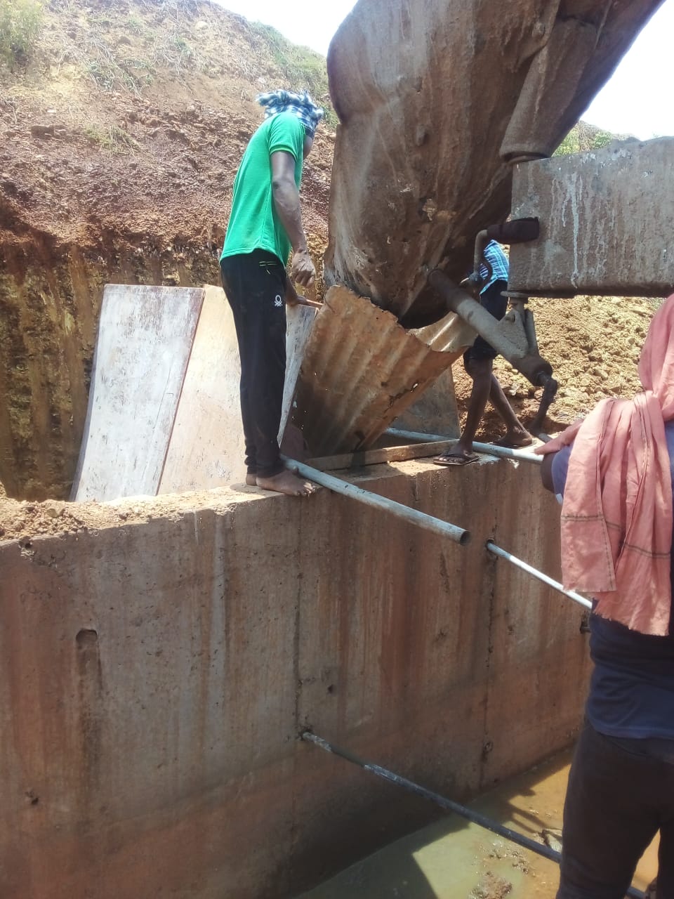 Gantry Foundation Concrete Pouring